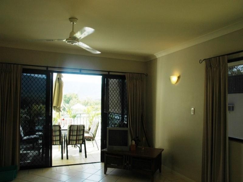 12/106 Moore Street, Trinity Beach QLD 4879