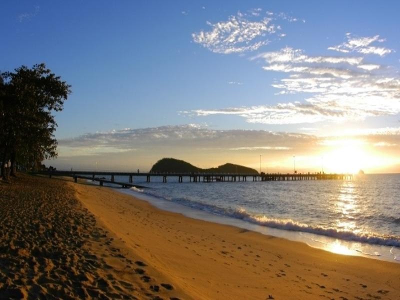 Palm Cove QLD 4879