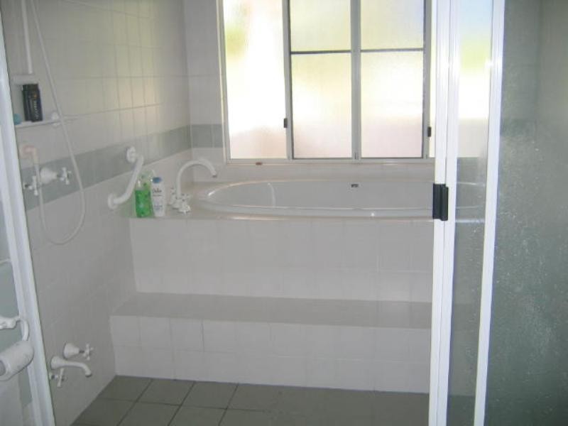 Kewarra Beach QLD 4879