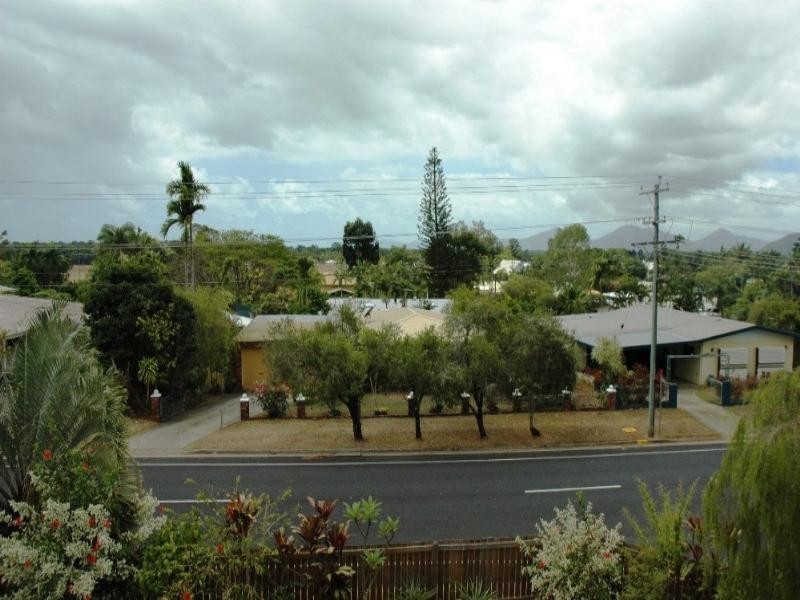 11 Gavin Street, Smithfield QLD 4878