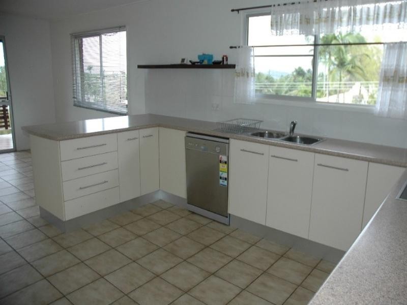 11 Gavin Street, Smithfield QLD 4878