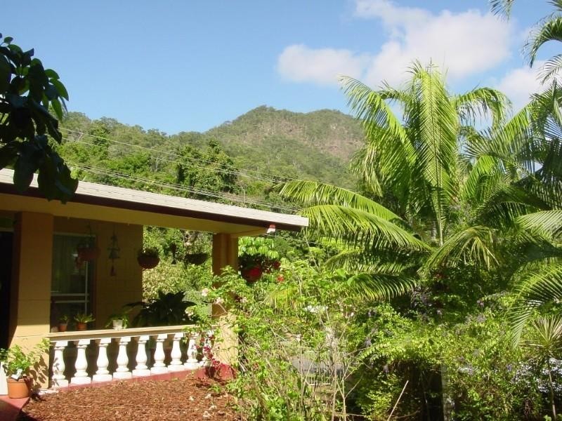 12 Marcia Close, Smithfield QLD 4878