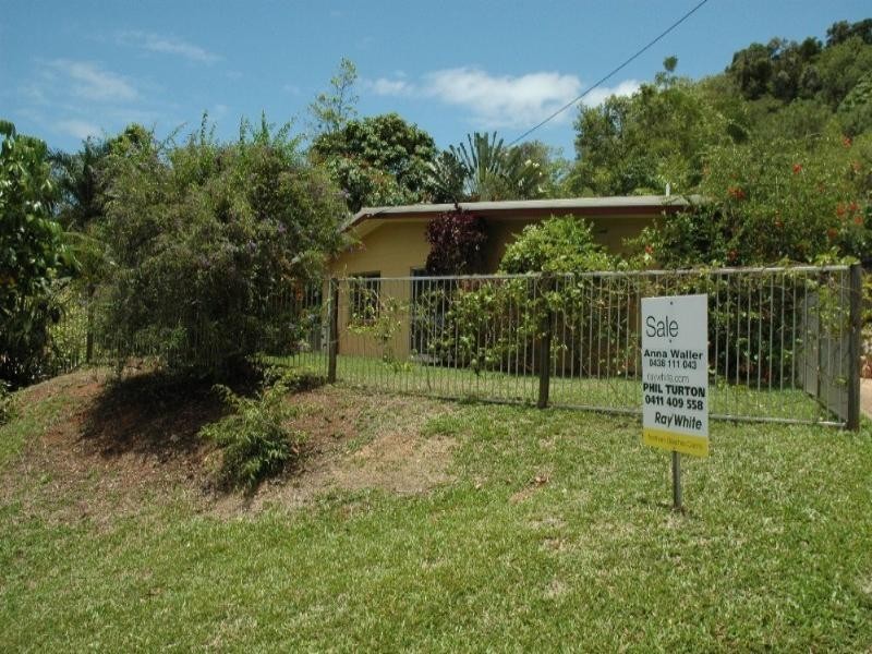 12 Marcia Close, Smithfield QLD 4878