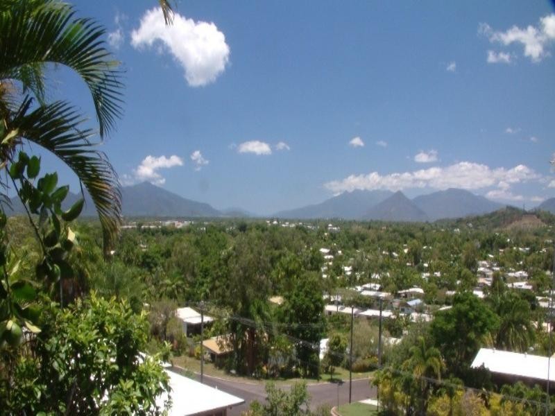 59 Koppen Terrace, Mooroobool QLD 4870