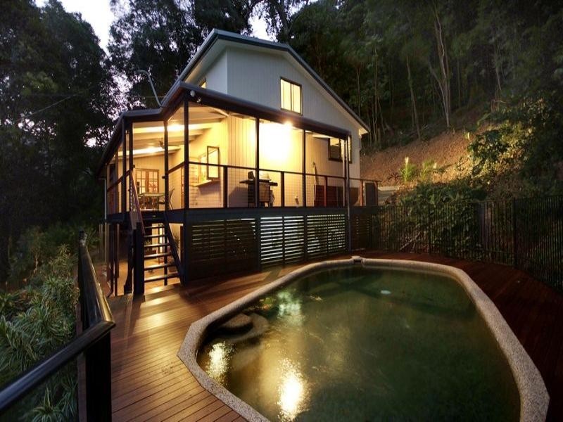 165 Stanton Road, Smithfield QLD 4878