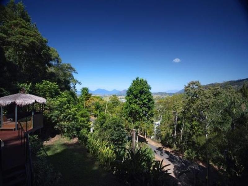 165 Stanton Road, Smithfield QLD 4878