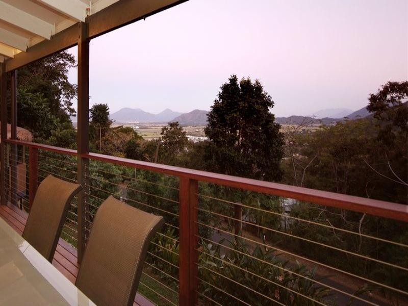 165 Stanton Road, Smithfield QLD 4878