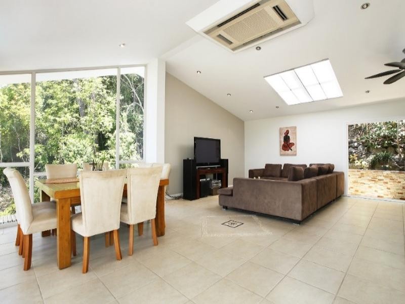 Trinity Beach QLD 4879