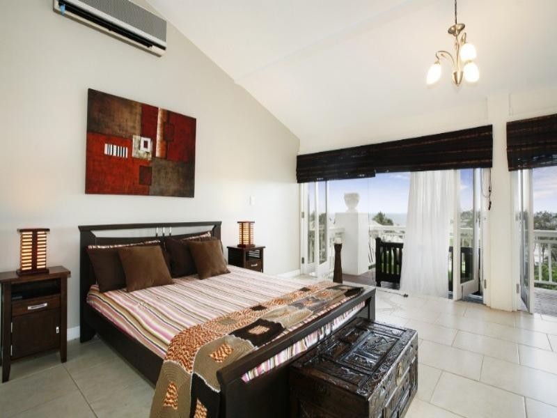 Trinity Beach QLD 4879