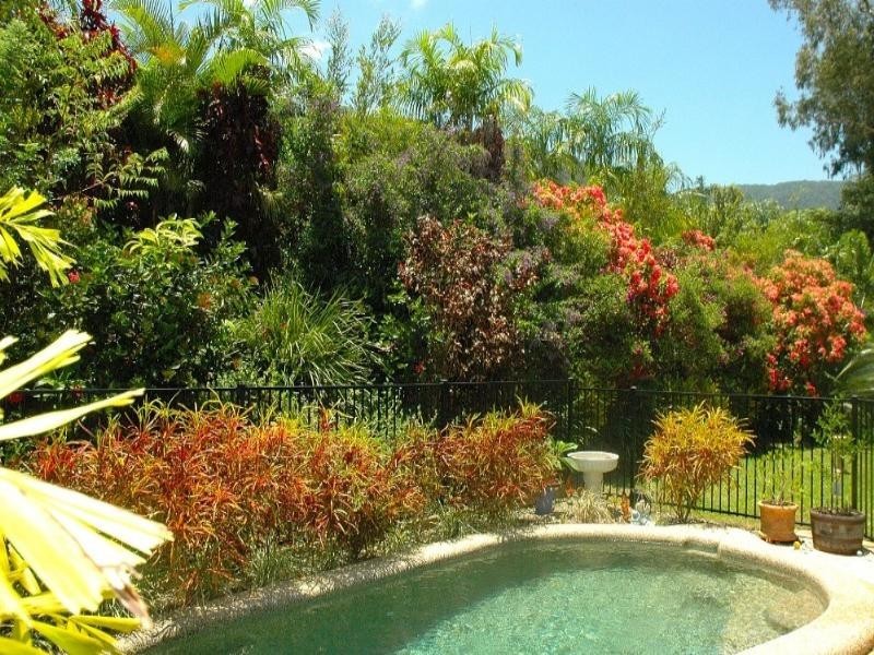 3 Helix Close, Clifton Beach QLD 4879