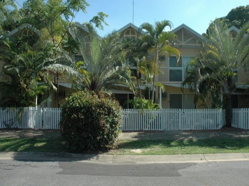 Yorkeys Knob QLD 4878