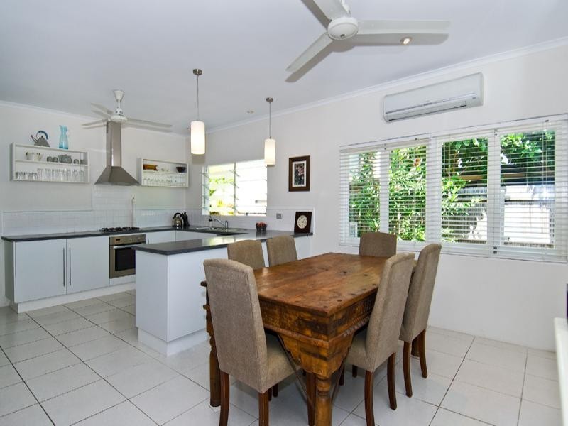 Clifton Beach QLD 4879