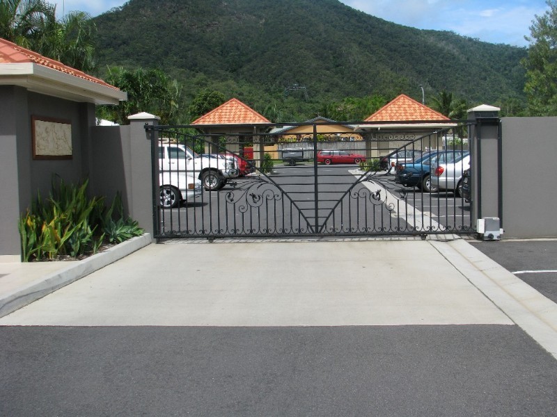 Smithfield QLD 4878