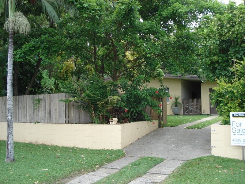 Clifton Beach QLD 4879