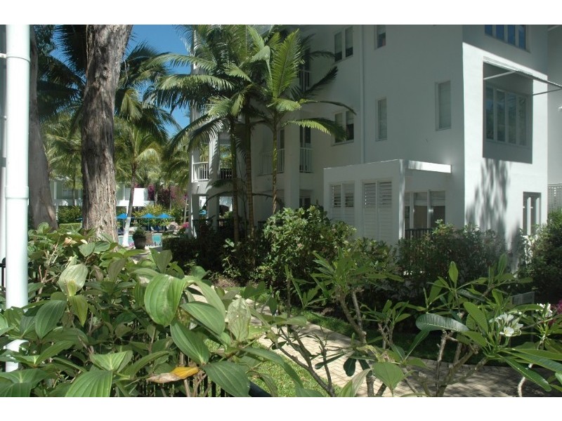 Palm Cove QLD 4879