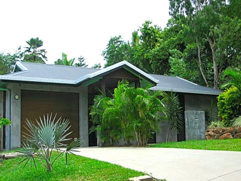 Palm Cove QLD 4879