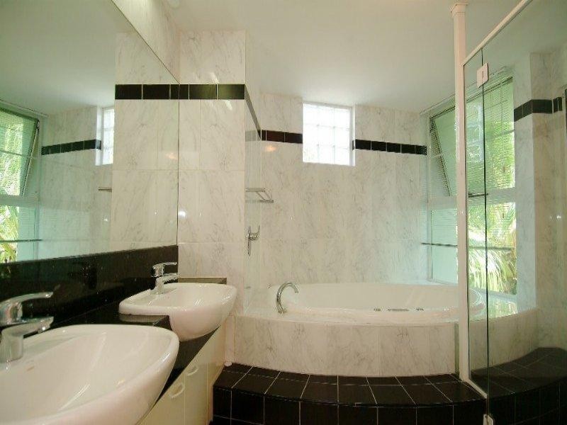 Yorkeys Knob QLD 4878