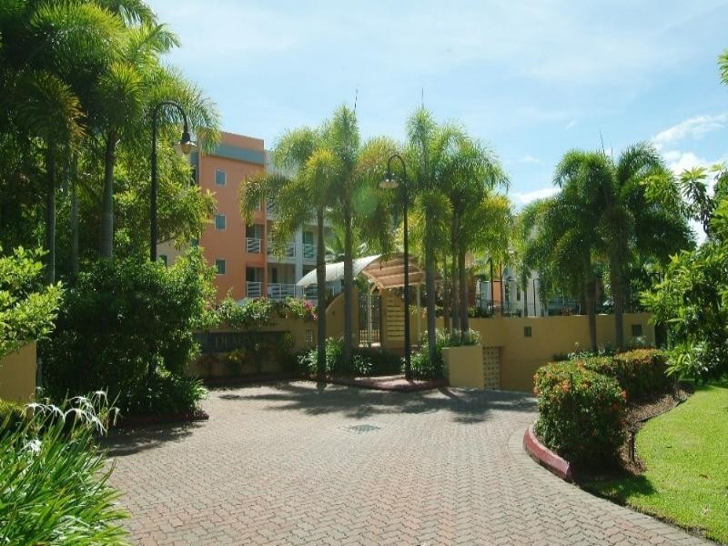 Yorkeys Knob QLD 4878