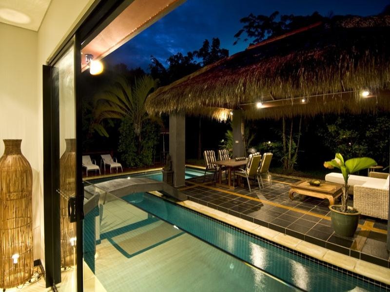 Clifton Beach QLD 4879