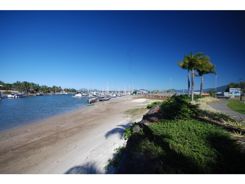 Trinity Park QLD 4879