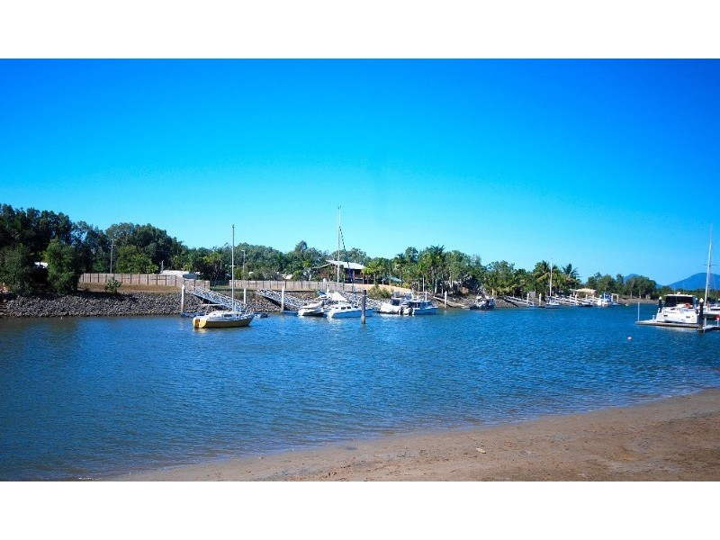 Trinity Park QLD 4879