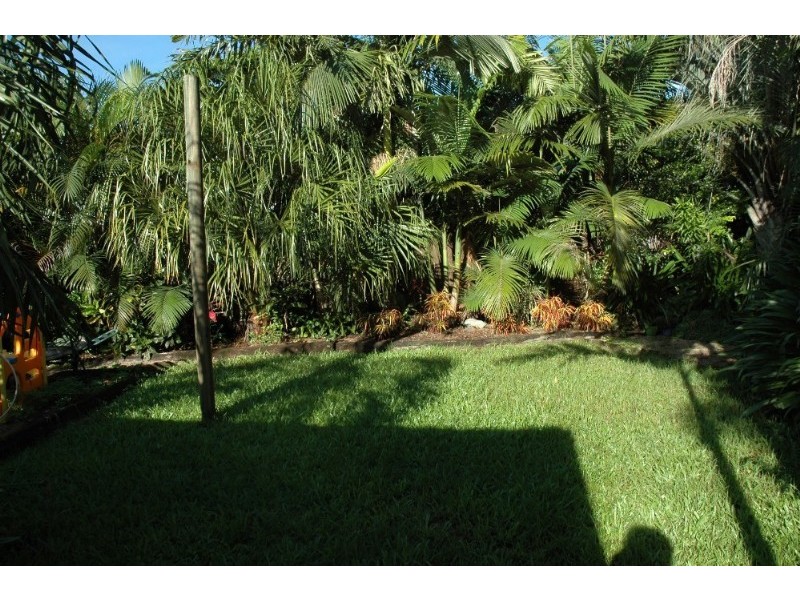 Clifton Beach QLD 4879