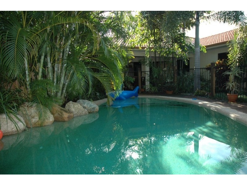 Clifton Beach QLD 4879