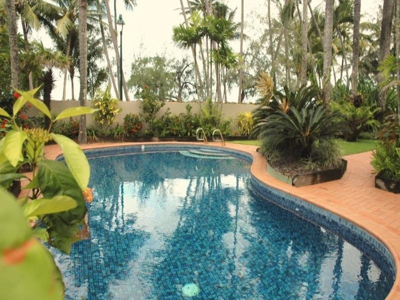 Palm Cove QLD 4879