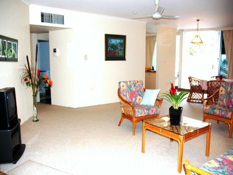 Palm Cove QLD 4879