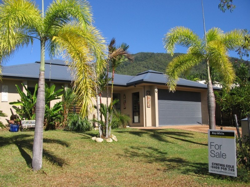 Clifton Beach QLD 4879