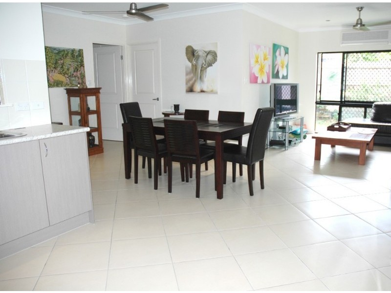 Clifton Beach QLD 4879