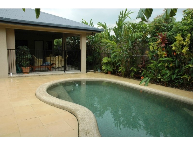 Clifton Beach QLD 4879