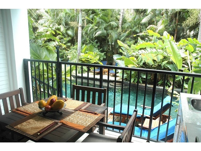 Palm Cove QLD 4879