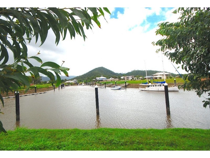 Trinity Park QLD 4879