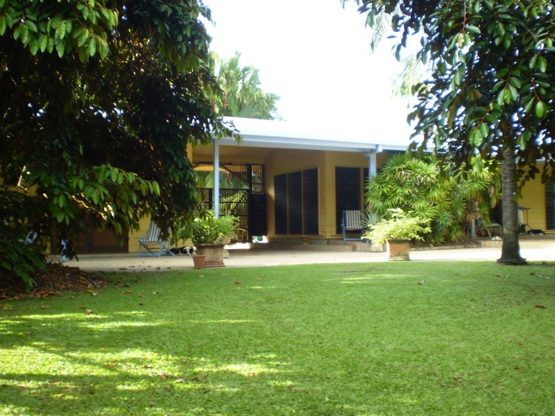 Clifton Beach QLD 4879