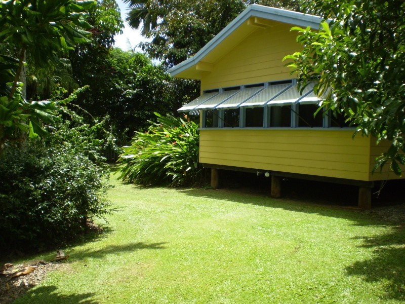 Clifton Beach QLD 4879