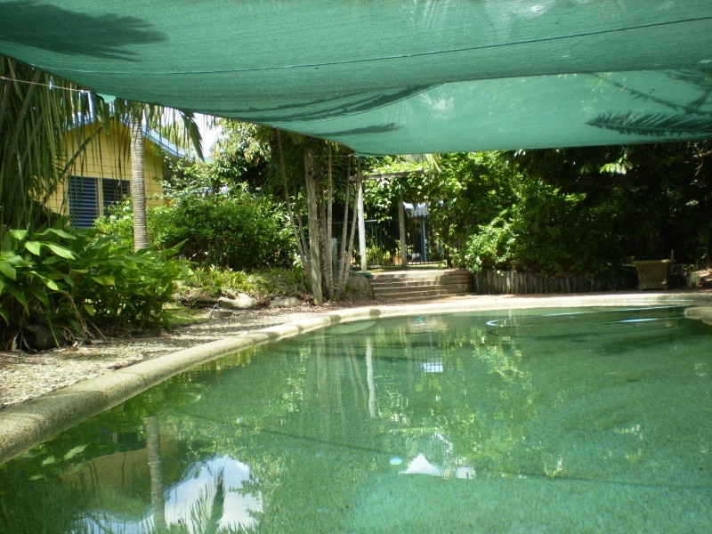 Clifton Beach QLD 4879