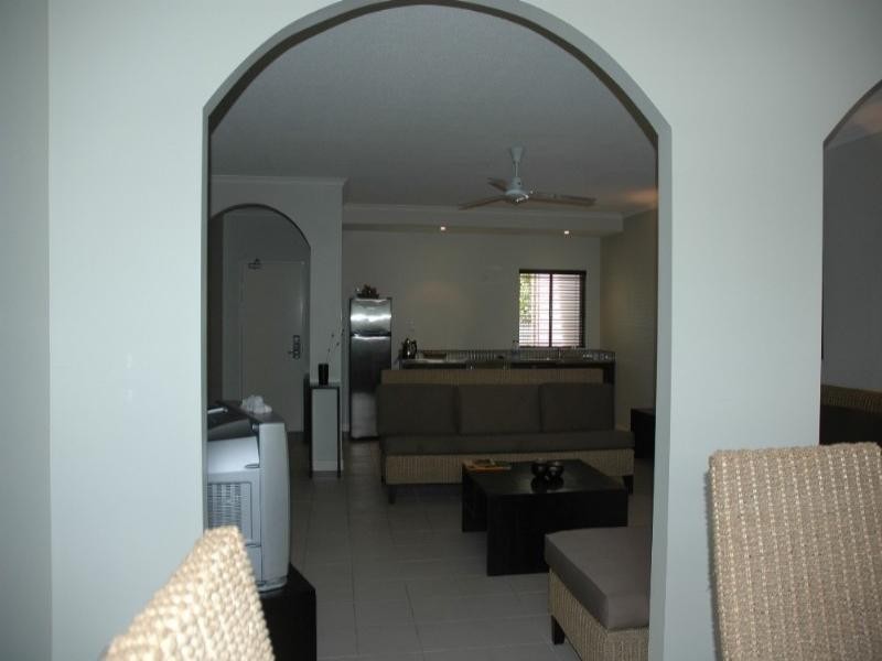 Palm Cove QLD 4879