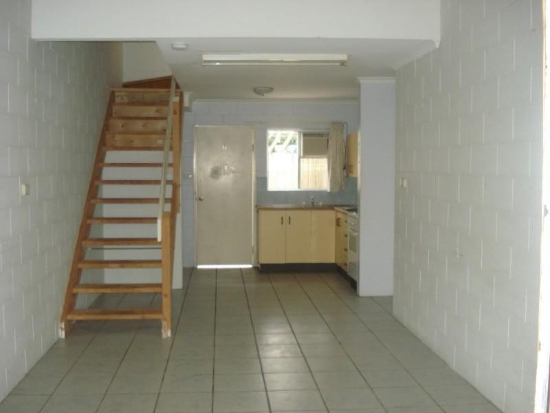 Holloways Beach QLD 4878