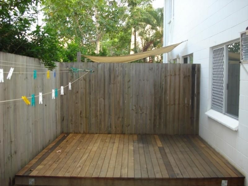 Holloways Beach QLD 4878