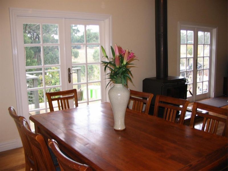 19 Koala Drive, Kinglake West VIC 3757