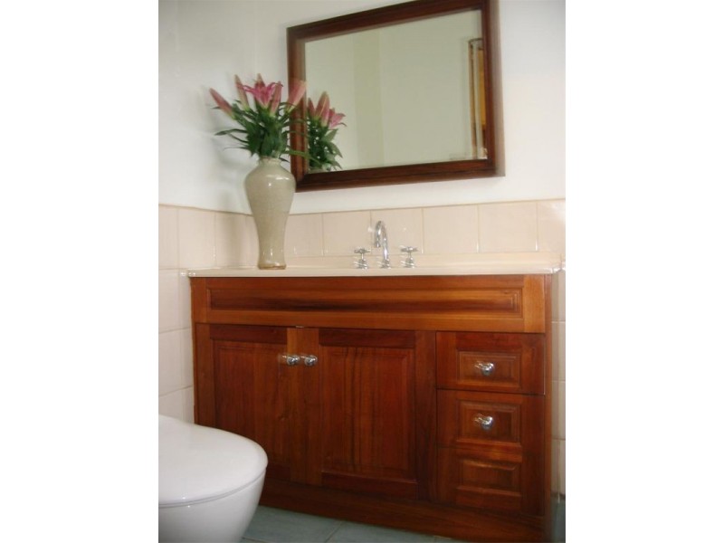 19 Koala Drive, Kinglake West VIC 3757