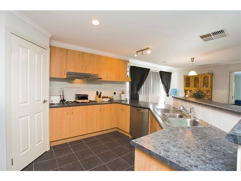 22 Lorikeet Crescent, Whittlesea VIC 3757