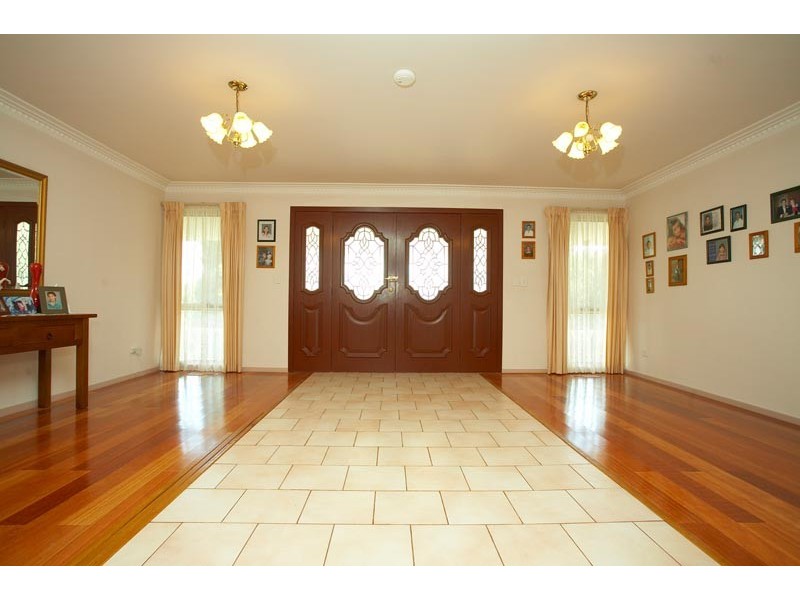 60 Sixth Avenue, Eden Park VIC 3757