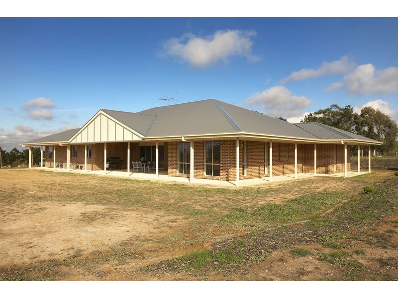 110 Third Avenue, Eden Park VIC 3757