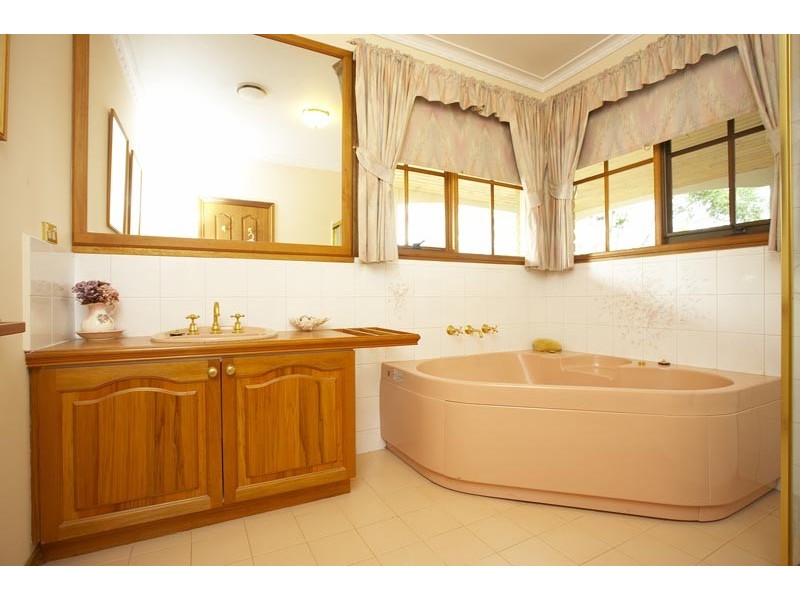 23 Nathan Road, Eltham VIC 3095