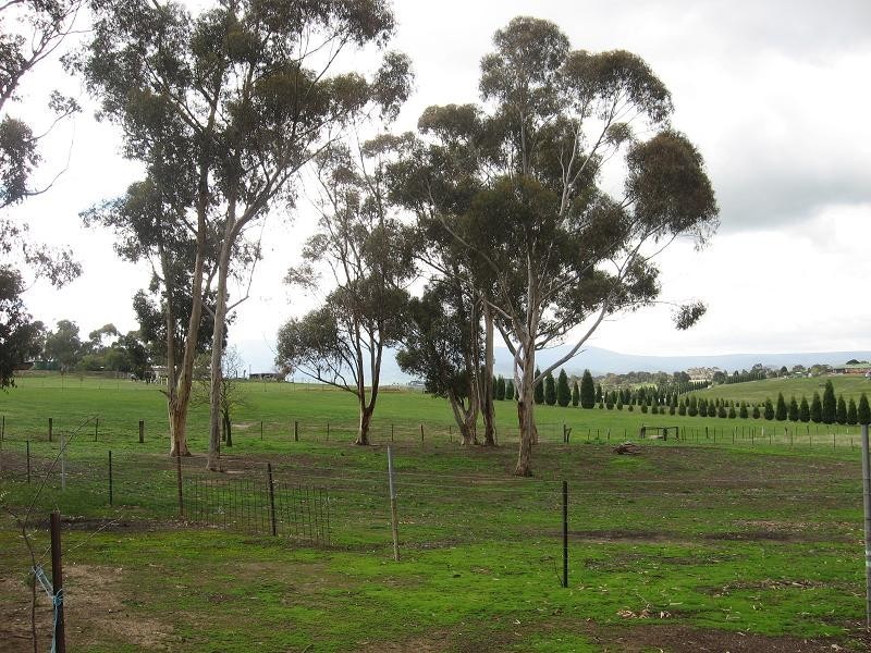 170 Eighth Avenue, Eden Park VIC 3757