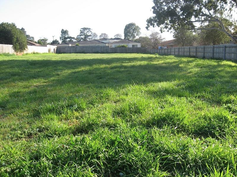 16 Young Street, Epping VIC 3076