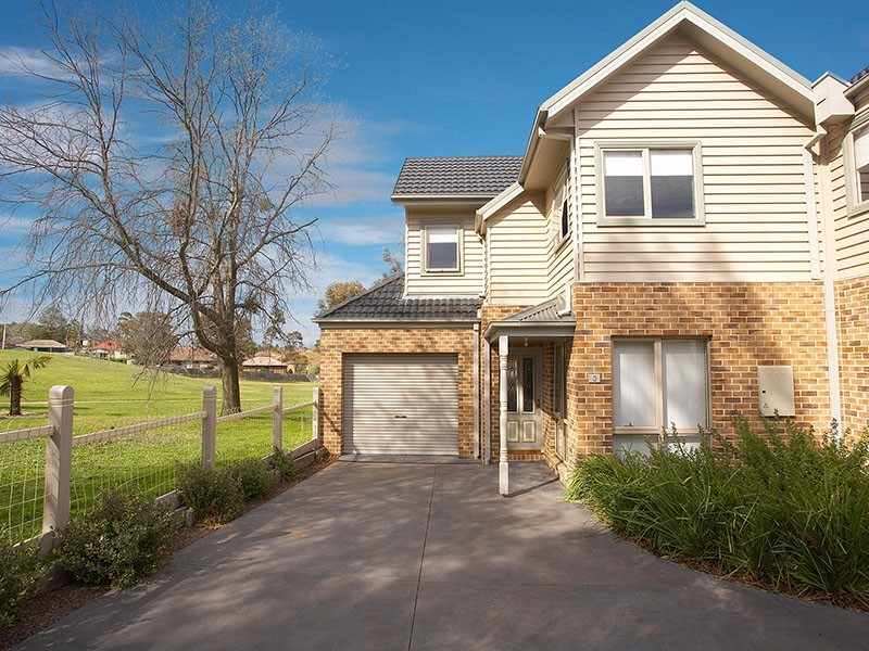 Level   3/150 Somers Avenue, Macleod VIC 3085