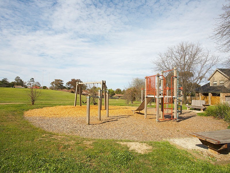 Level   3/150 Somers Avenue, Macleod VIC 3085